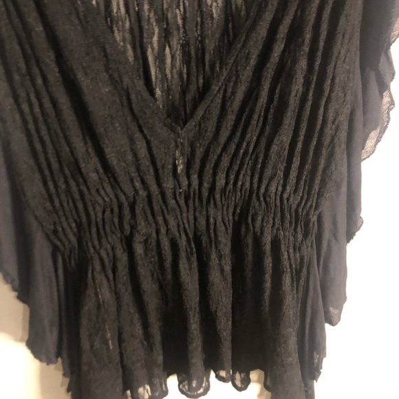 XS free people lace top. - Picture 8 of 9